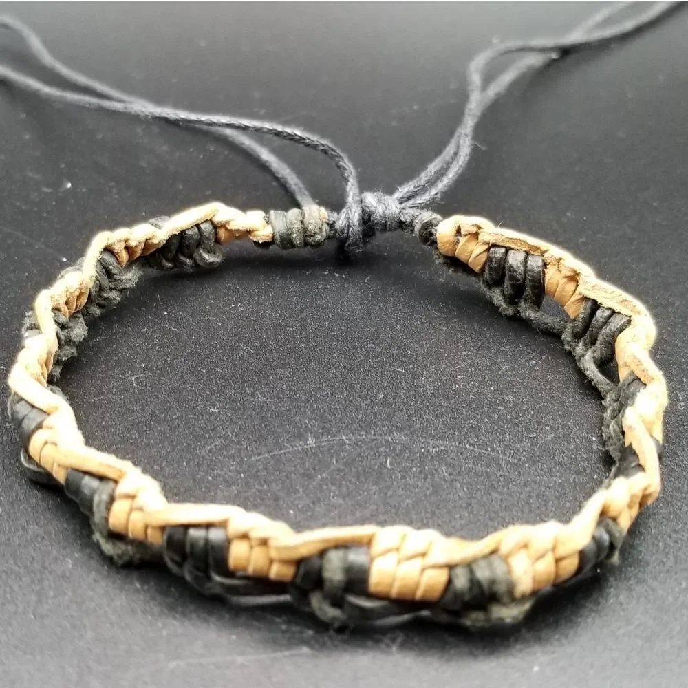 Witchy nights braided bracelet. B336